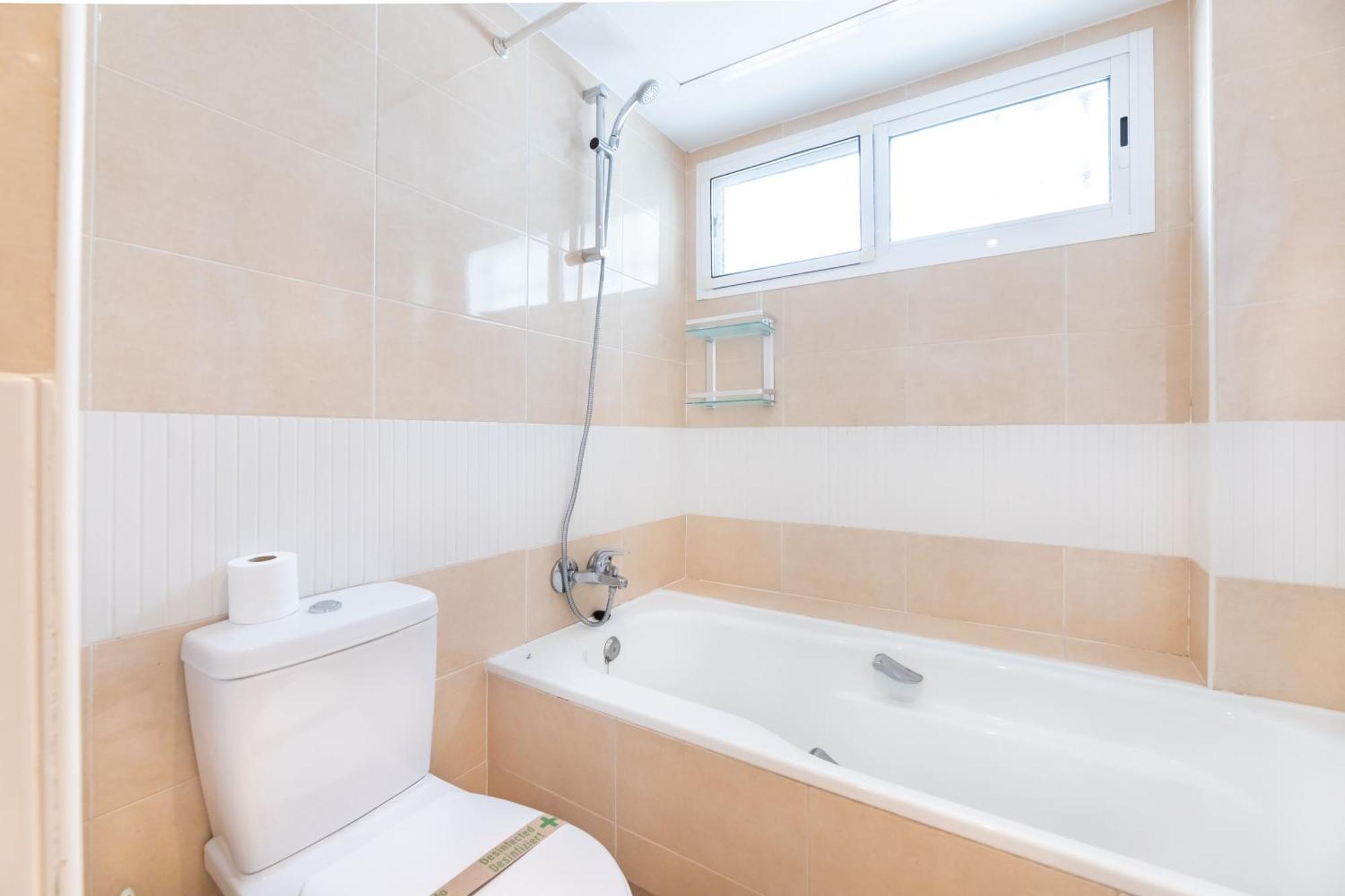 Cozy 4 Bedroom Townhouse With Swimming Pool Ferienhaus Marbella