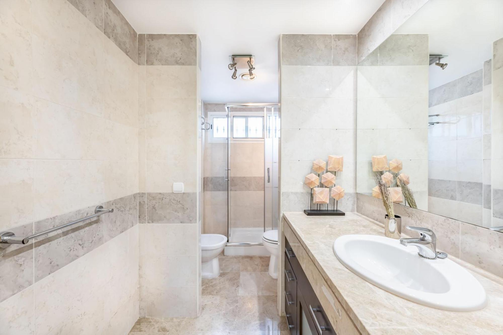 Cozy 4 Bedroom Townhouse With Swimming Pool Ferienhaus Marbella